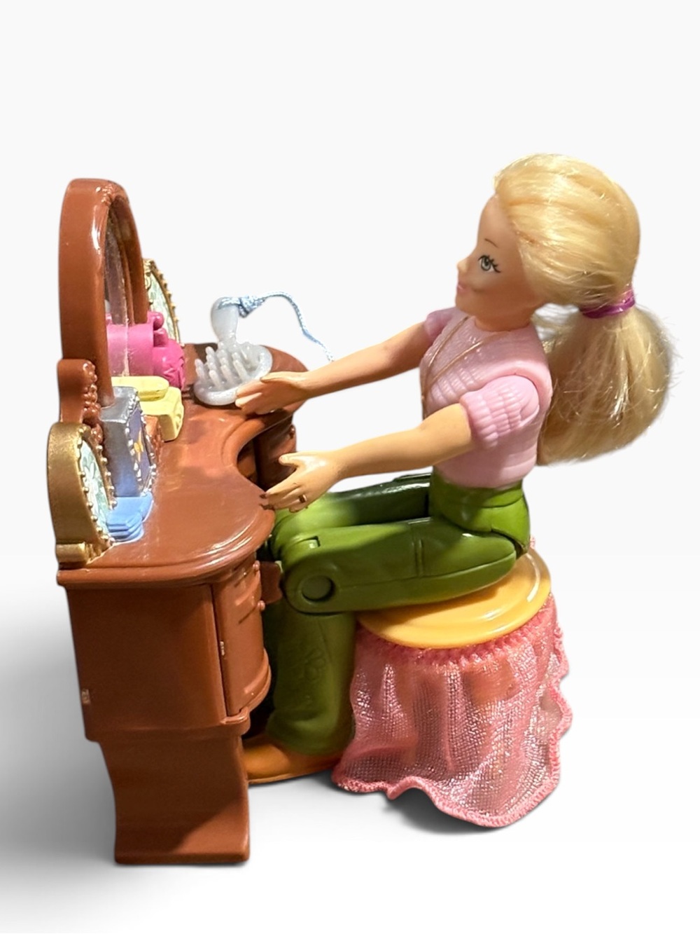 Fisher Price Loving Family Dollhouse Figure Vanity & Stool Set